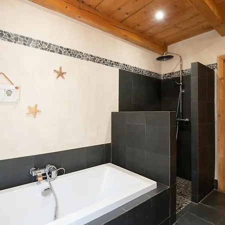 Tatil Evi La Ferme Des Poncees *